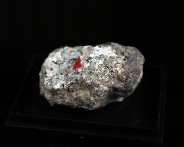 Sacrofanite